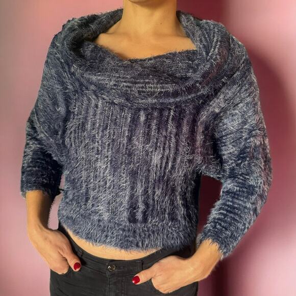 Touchable Texture Blue Eyelash Crop 3/4 Sleeve Sweater XS BEBE - Picture 3 of 13